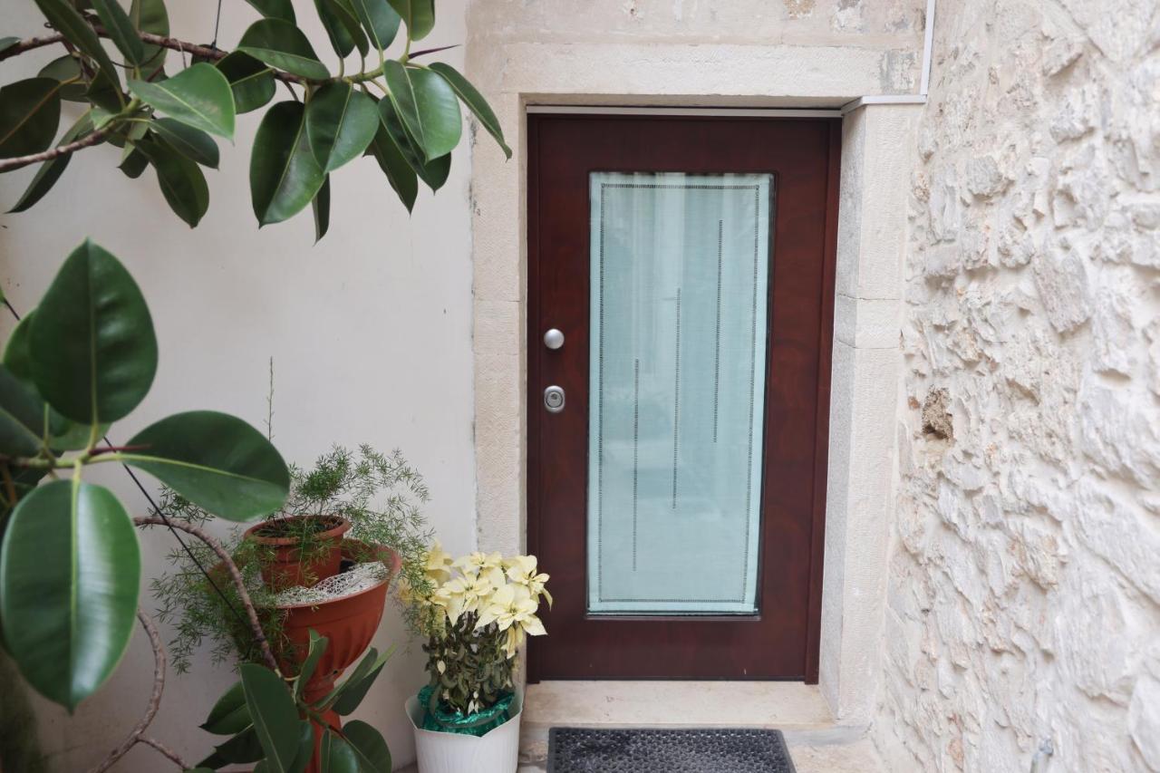 לינה וארוחת בוקר ג'ובינאצו A Casa Mia מראה חיצוני תמונה