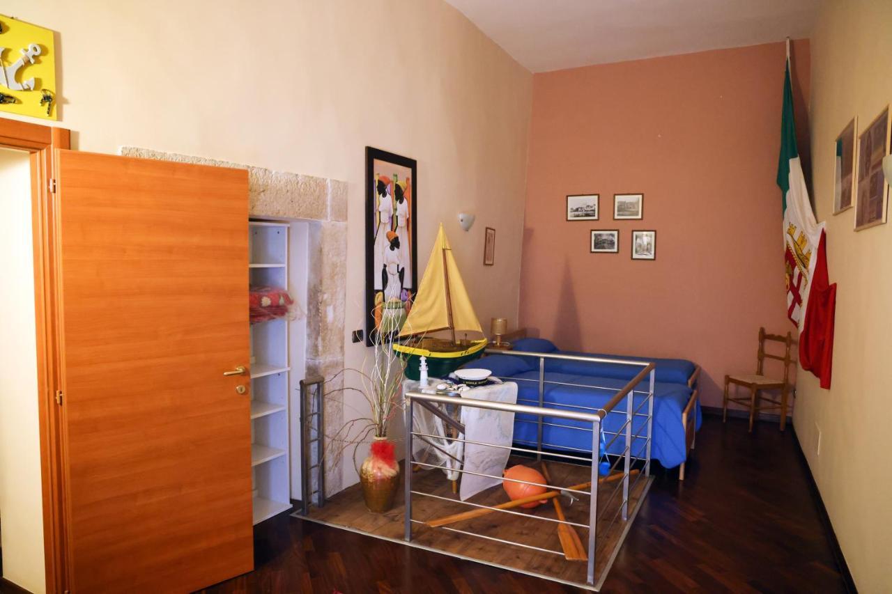לינה וארוחת בוקר ג'ובינאצו A Casa Mia מראה חיצוני תמונה