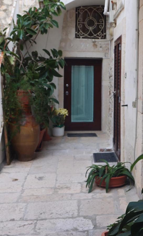 לינה וארוחת בוקר ג'ובינאצו A Casa Mia מראה חיצוני תמונה